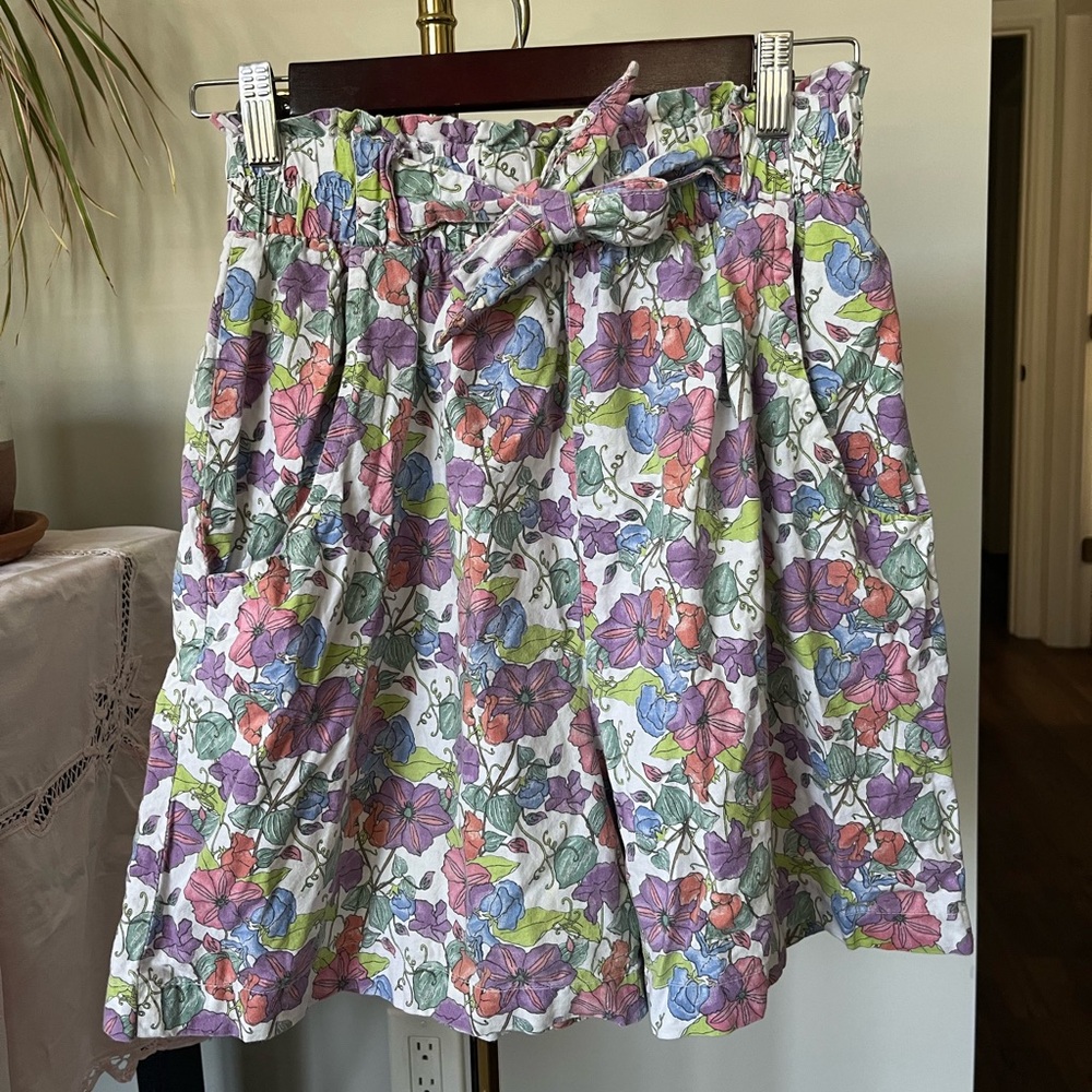 90s Floral Women's Vintage Ruffled Shorts